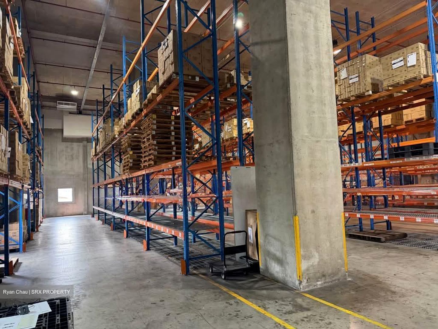 Benoi Road (D22), Warehouse #591884271